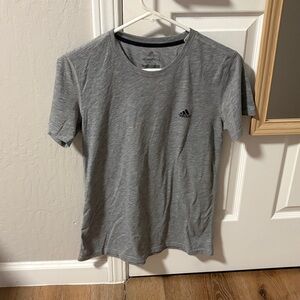 Adidas t shirt
